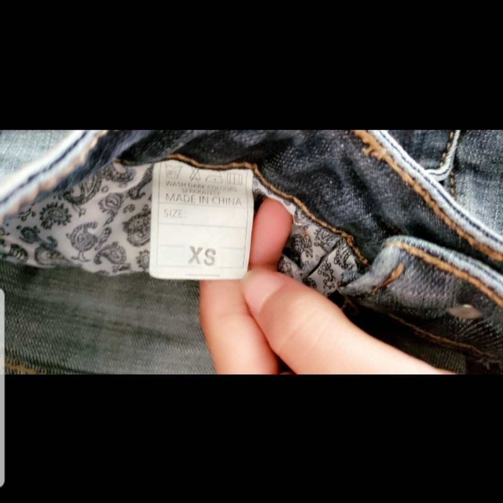 Jeans - Picture 3 of 4